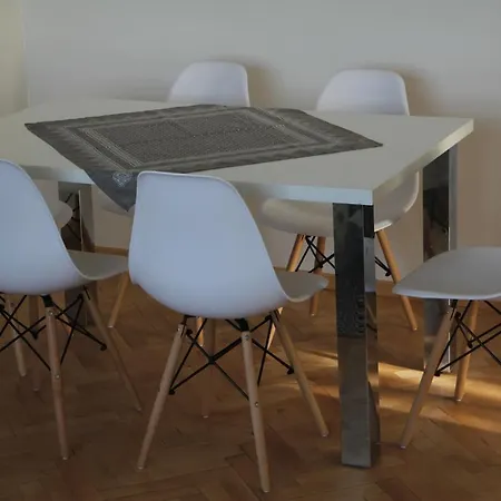 Апартаменты Nice Spacious 100m2 In City Centre *