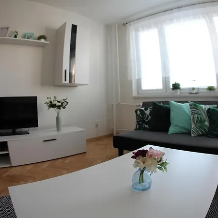Nice Spacious 100m2 In City Centre * Кошице