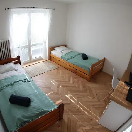 Апартаменты Nice Spacious 100m2 In City Centre