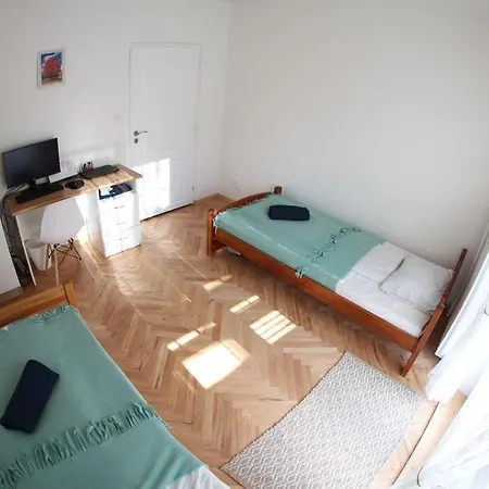 Nice Spacious 100m2 In City Centre * Кошице